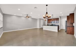 94 Palm Ln, Royal Palm Beach, FL 33411, Sold 12/08/22