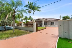 10050 NW 27th Street, Doral, FL 33172 Sold 09/12/23