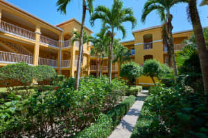5045 Fairways Cir, Vero Beach, FL 32967, Sold 01/11/23