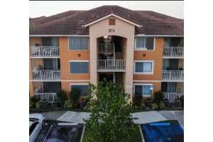 211 SW Palm Dr, Port St. Lucie, FL 34986, Sold 12/07/22