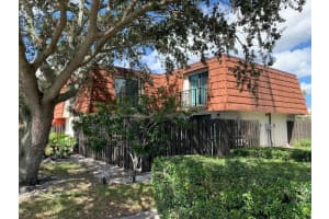 2156 White Pine Cir, Greenacres, FL 33415, Sold 11/08/22