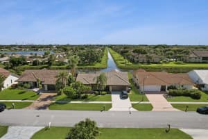 9462 Sun Pointe Dr, Boynton Beach, FL 33437, Sold 11/29/22