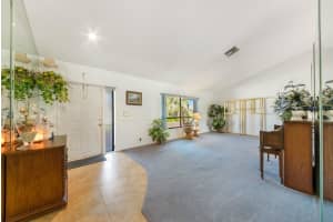 9462 Sun Pointe Dr, Boynton Beach, FL 33437, Sold 11/29/22