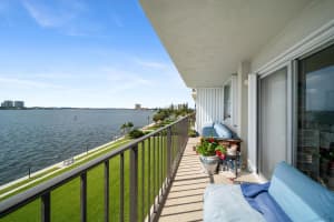801 Lake Shore Dr, Lake Park, FL 33403, Sold 03/08/23