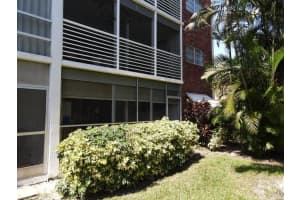 15 SE 13th St, Boca Raton, FL 33432, Sold 03/30/23