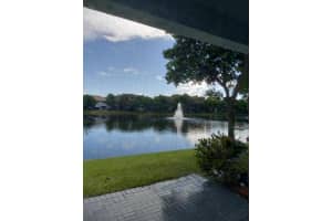 3710 Sonoma Dr, Riviera Beach, FL 33404, Sold 01/03/23