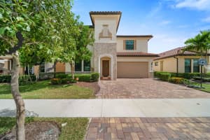8610 E Baypoint Cir, Parkland, FL 33076, Sold 04/25/23