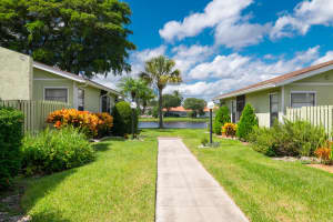 4275 Willow Pond Cir, West Palm Beach, FL 33417, Sold 11/28/22