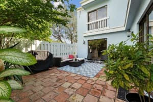 1010 NE 8th Ave, Delray Beach, FL 33483, Sold 12/20/22