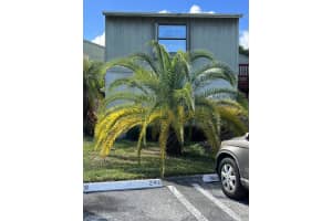 31  Crossings Circle   D, Boynton Beach, FL 33435 Sold 11/30/22