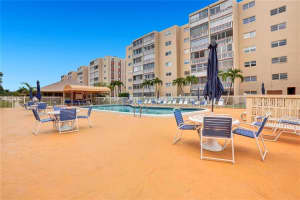 421 NE 14th Avenue   103, Hallandale Beach, FL 33009 Sold 11/30/22