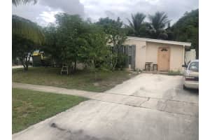 420 Chipewyan Dr, Atlantis, FL 33462, Sold 11/07/22