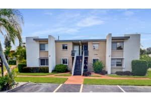 1370 NE 14th Court   32, Jensen Beach, FL 34957 Sold 11/22/22