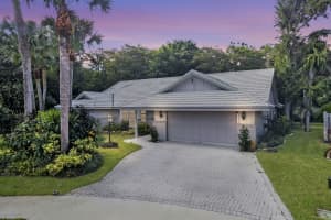 12763 S Normandy Way, Palm Beach Gardens, FL 33410 Sold 11/28/22
