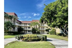 5560  Tamberlane Circle   224, Palm Beach Gardens, FL 33418 Sold 12/19/22