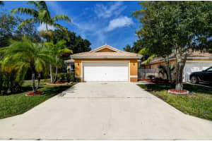 6104  Willoughby Circle, Lake Worth Beach, FL 33463 Sold 01/03/23