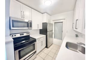 130  Doolen Court   310, North Palm Beach, FL 33408 Sold 02/10/23