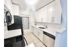 130  Doolen Court   310, North Palm Beach, FL 33408 Sold 02/10/23