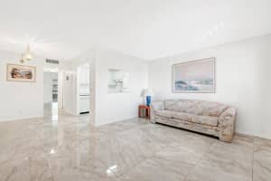 400 Village Green Cir W APT 319, Palm Springs, FL 33461, Sold 03/24/23