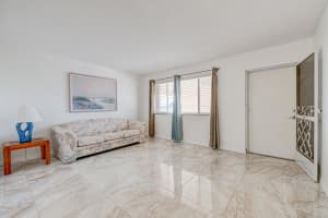 400 Village Green Cir W APT 319, Palm Springs, FL 33461, Sold 03/24/23