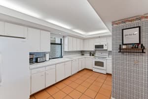 100 S Beach Rd, Tequesta, FL 33469, Sold 04/05/23