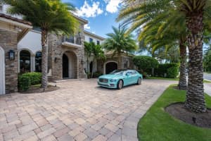 649 Hermitage Cir, Palm Beach Gardens, FL 33410, Sold 12/19/22