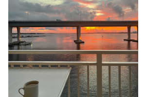 275 NW Flagler Avenue   304, Stuart, FL 34994 Sold 12/05/22