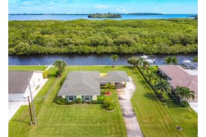 1948  6th Avenue  SE, Vero Beach, FL 32962 Sold 11/23/22