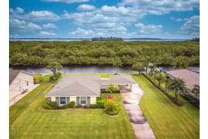 1948  6th Avenue  SE, Vero Beach, FL 32962 Sold 11/23/22
