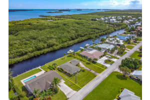 1948  6th Avenue  SE, Vero Beach, FL 32962 Sold 11/23/22