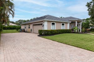 5011 SW Elk River Ct, Palm City, FL 34990, Sold 01/30/23