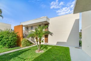 516  Osprey Drive   13b, Delray Beach, FL 33444 Sold 03/03/23