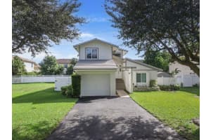 10560  La Placida Drive  N, Coral Springs, FL 33065 Sold 02/08/23