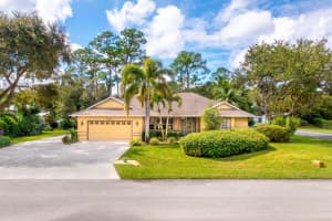 5419  Stately Oaks Street, Fort Pierce, FL 34981 Sold 12/15/22