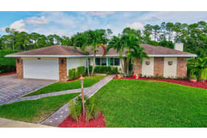 7519  Oakmont Drive, Lake Worth Beach, FL 33467 Sold 11/23/22