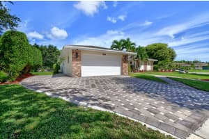 7519  Oakmont Drive, Lake Worth Beach, FL 33467 Sold 11/23/22