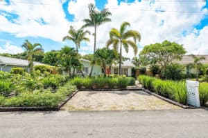 1130 SW 17th Street, Boca Raton, FL 33486 Sold 12/21/22
