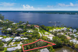 2009 NW Pine Tree Way, Stuart, FL 34994 Sold 11/29/22