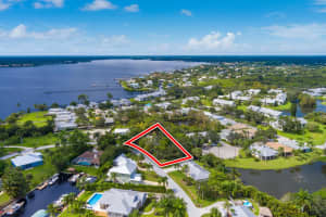 2009 NW Pine Tree Way, Stuart, FL 34994 Sold 11/29/22