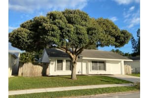 118  Banyan Circle, Jupiter, FL 33458 Sold 11/30/22