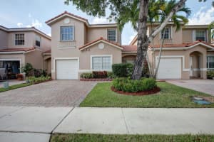 634 NW 130th Ave, Pembroke Pines, FL 33028, Sold 11/17/22