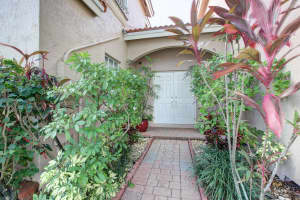 634 NW 130th Ave, Pembroke Pines, FL 33028, Sold 11/17/22