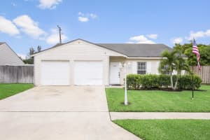 7846 Blairwood Cir N, Greenacres, FL 33467, Sold 12/02/22