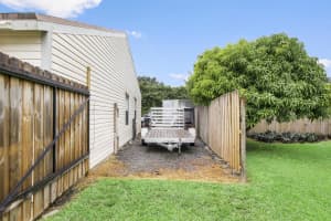 7846 Blairwood Cir N, Greenacres, FL 33467, Sold 12/02/22