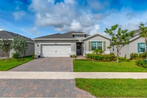 2880 NE Breezeway Cir, Ocean Breeze, FL 34957, Sold 12/09/22