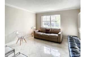 7373  Viscaya Circle, Margate, FL 33063 Sold 03/15/23