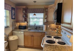 736 Whippoorwill Ln, Delray Beach, FL 33445, Sold 12/09/22