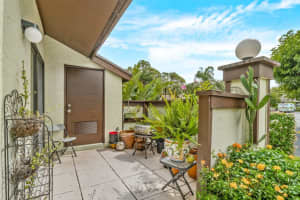 295  Cactus Hill Court, Royal Palm Beach, FL 33411 Sold 01/13/23