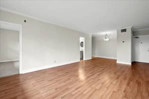 2426 SE 17th St, Fort Lauderdale, FL 33316, Sold 12/09/22