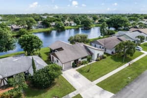 14748  Hideaway Lake Lane, Delray Beach, FL 33484 Sold 01/27/23